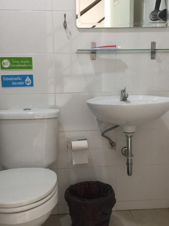 108Beds Hostel Si Racha Εξωτερικό φωτογραφία